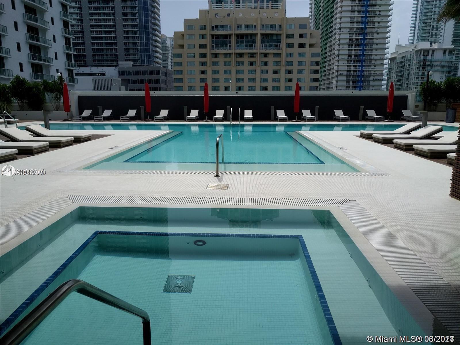 THE BOND BRICKELL - Residential