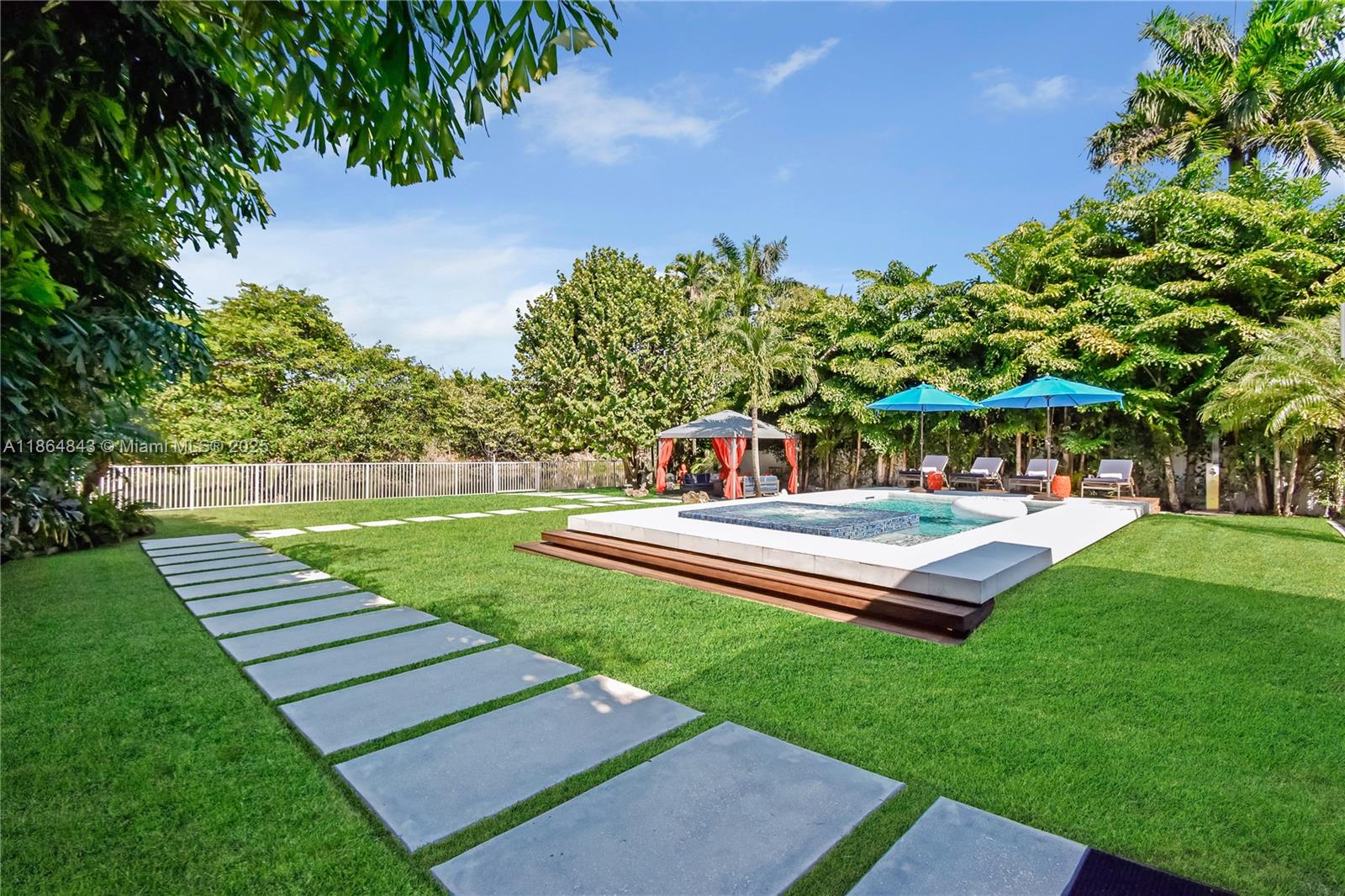 BISCAYNE GARDENS SEC E PA - Residential Lease