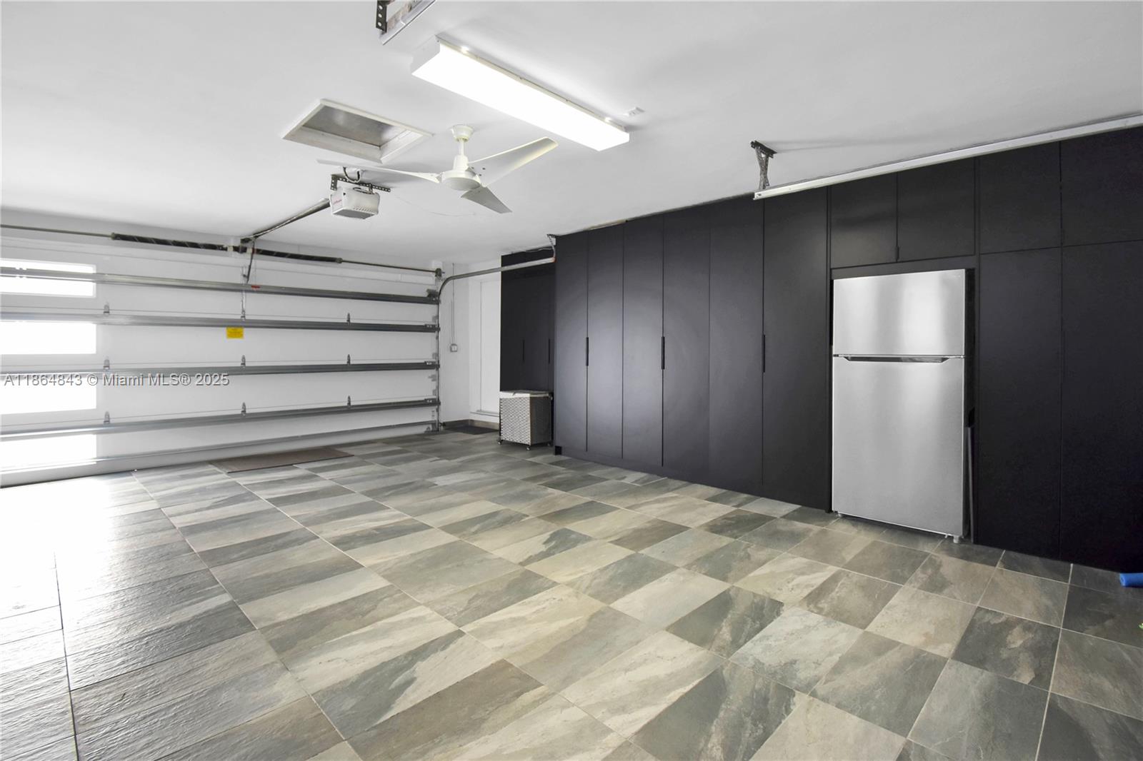 BISCAYNE GARDENS SEC E PA - Residential Lease