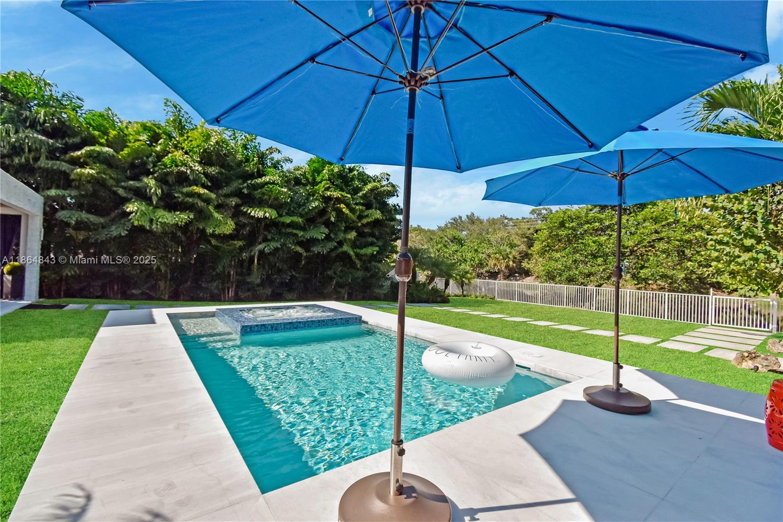 BISCAYNE GARDENS SEC E PA - Residential Lease