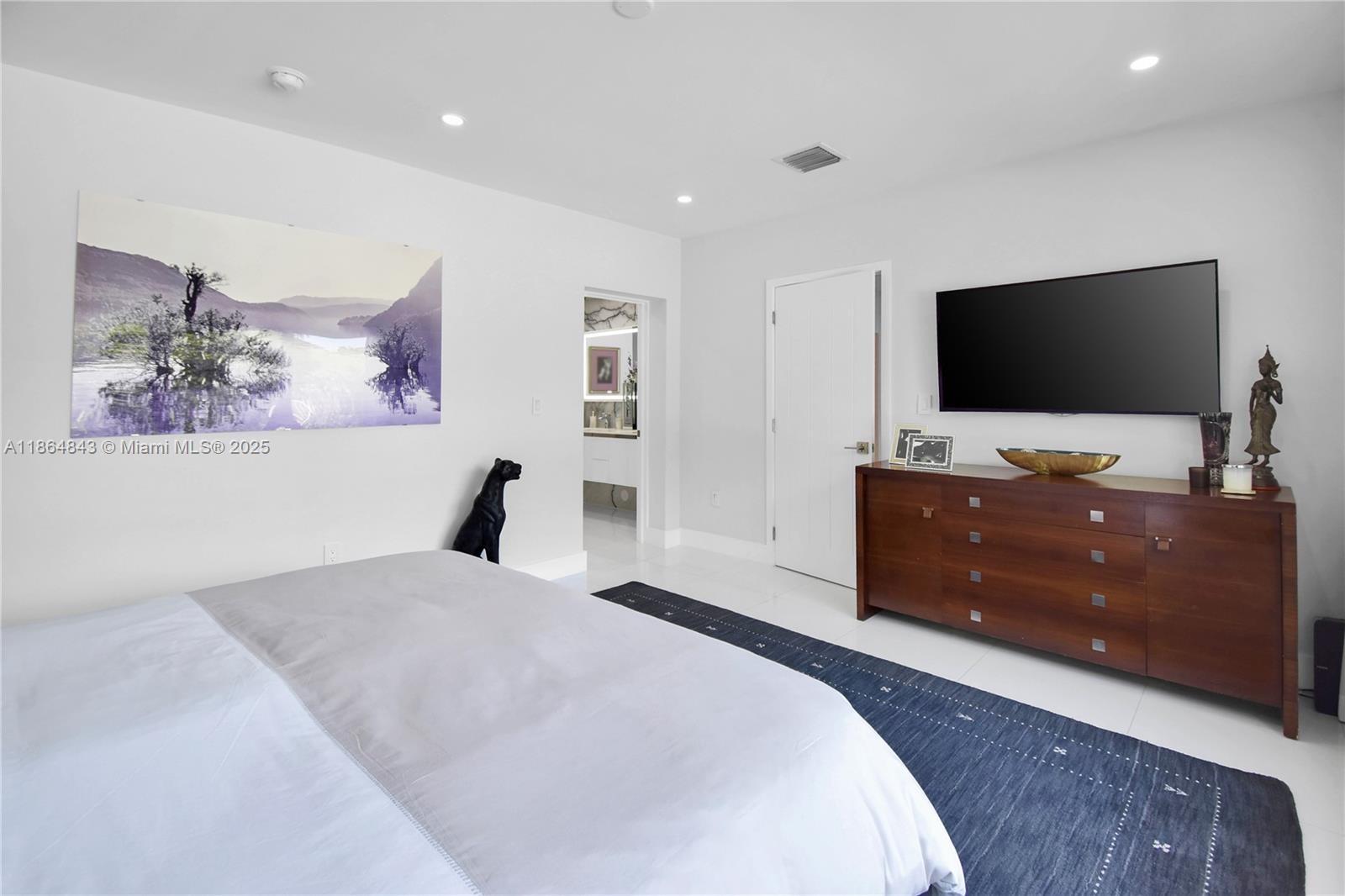 BISCAYNE GARDENS SEC E PA - Residential Lease