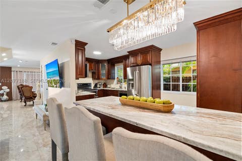 Tiny photo for 2801 N 38th Ave, Hollywood, FL 33021 (MLS # A12077188)