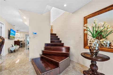 Tiny photo for 2801 N 38th Ave, Hollywood, FL 33021 (MLS # A12077188)
