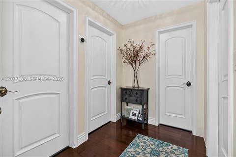 Tiny photo for 2801 N 38th Ave, Hollywood, FL 33021 (MLS # A12077188)
