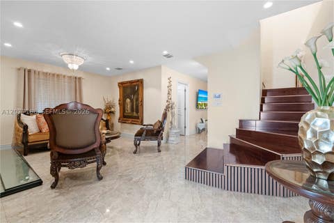 Tiny photo for 2801 N 38th Ave, Hollywood, FL 33021 (MLS # A12077188)