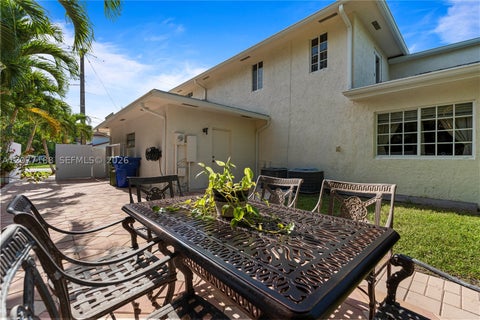 Tiny photo for 2801 N 38th Ave, Hollywood, FL 33021 (MLS # A12077188)