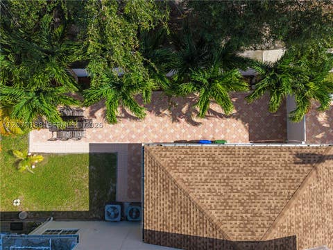 Tiny photo for 2801 N 38th Ave, Hollywood, FL 33021 (MLS # A12077188)