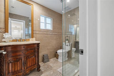 Tiny photo for 2801 N 38th Ave, Hollywood, FL 33021 (MLS # A12077188)