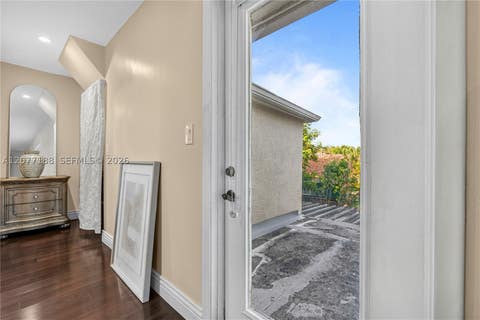 Tiny photo for 2801 N 38th Ave, Hollywood, FL 33021 (MLS # A12077188)