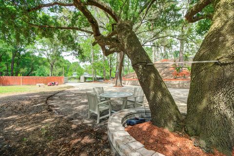 A home in Zephyrhills