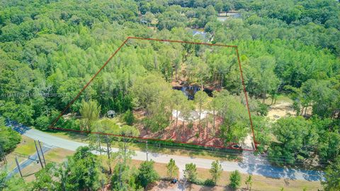 A home in Zephyrhills