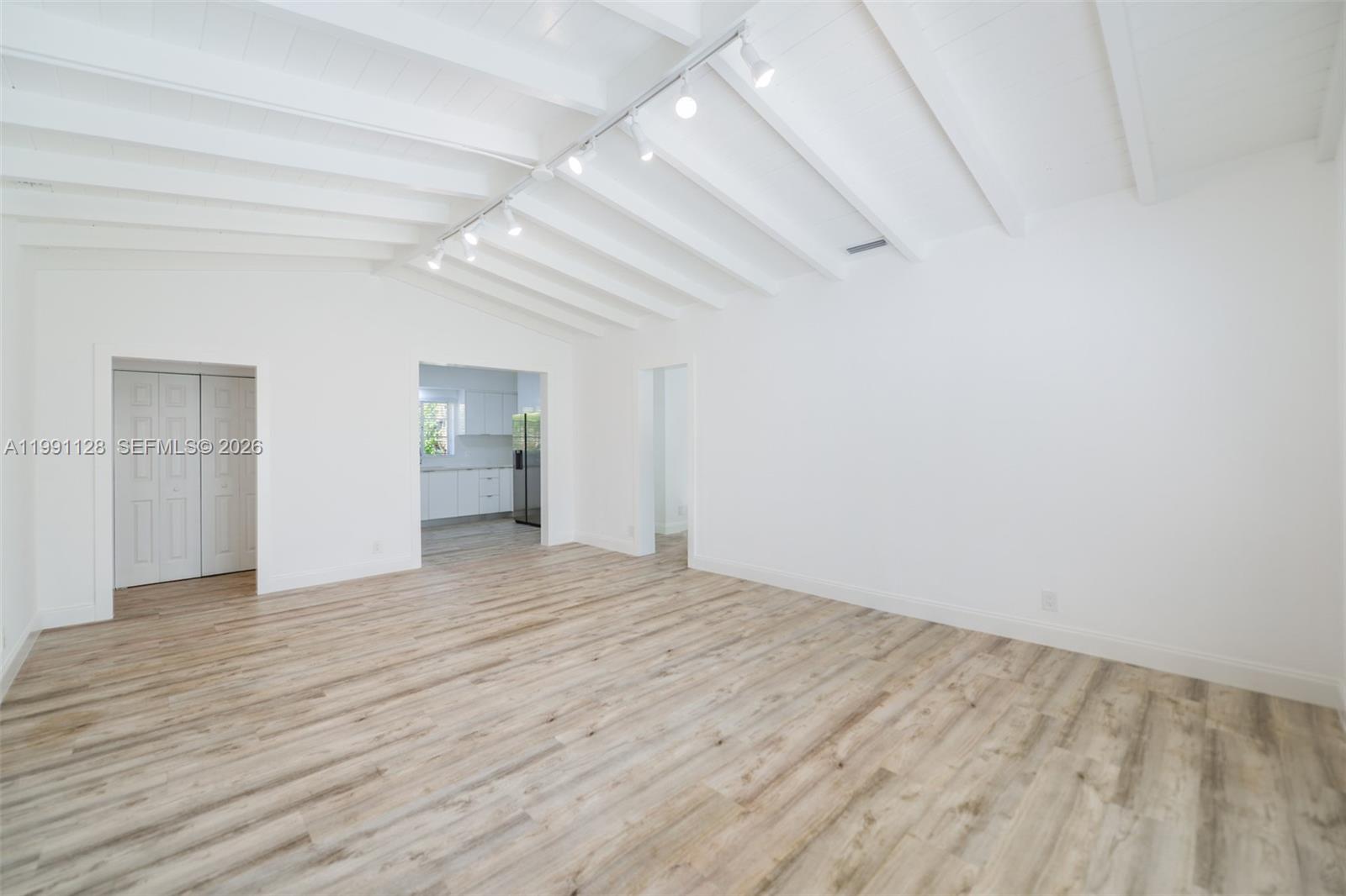 CORAL GABLES SEC E - Residential