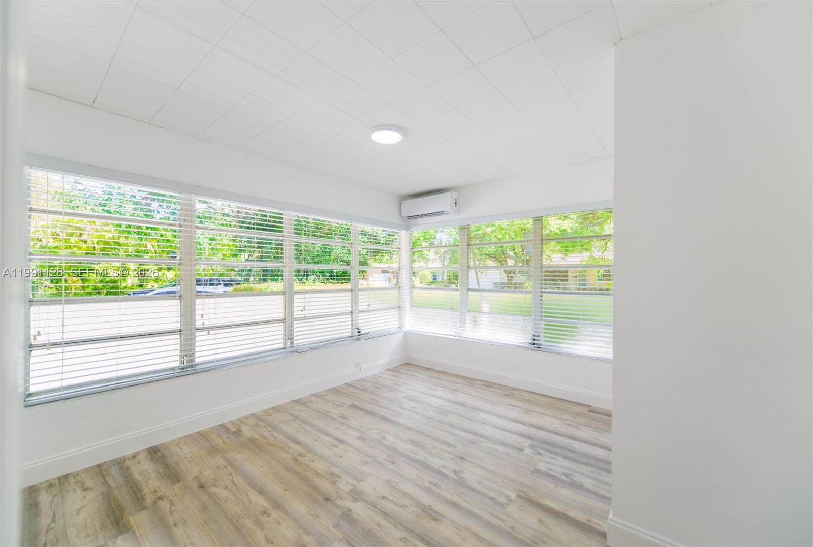 CORAL GABLES SEC E - Residential