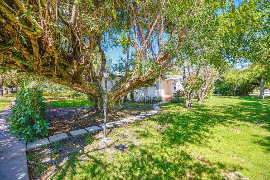 Photo of 1201 Obispo Ave, Coral Gables, FL 33134 (MLS # A11991128)