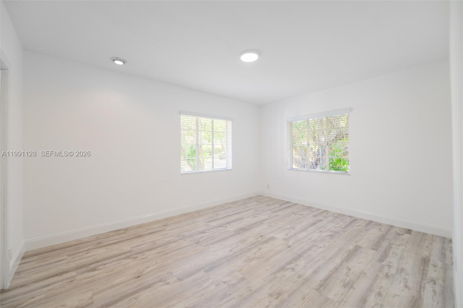 CORAL GABLES SEC E - Residential