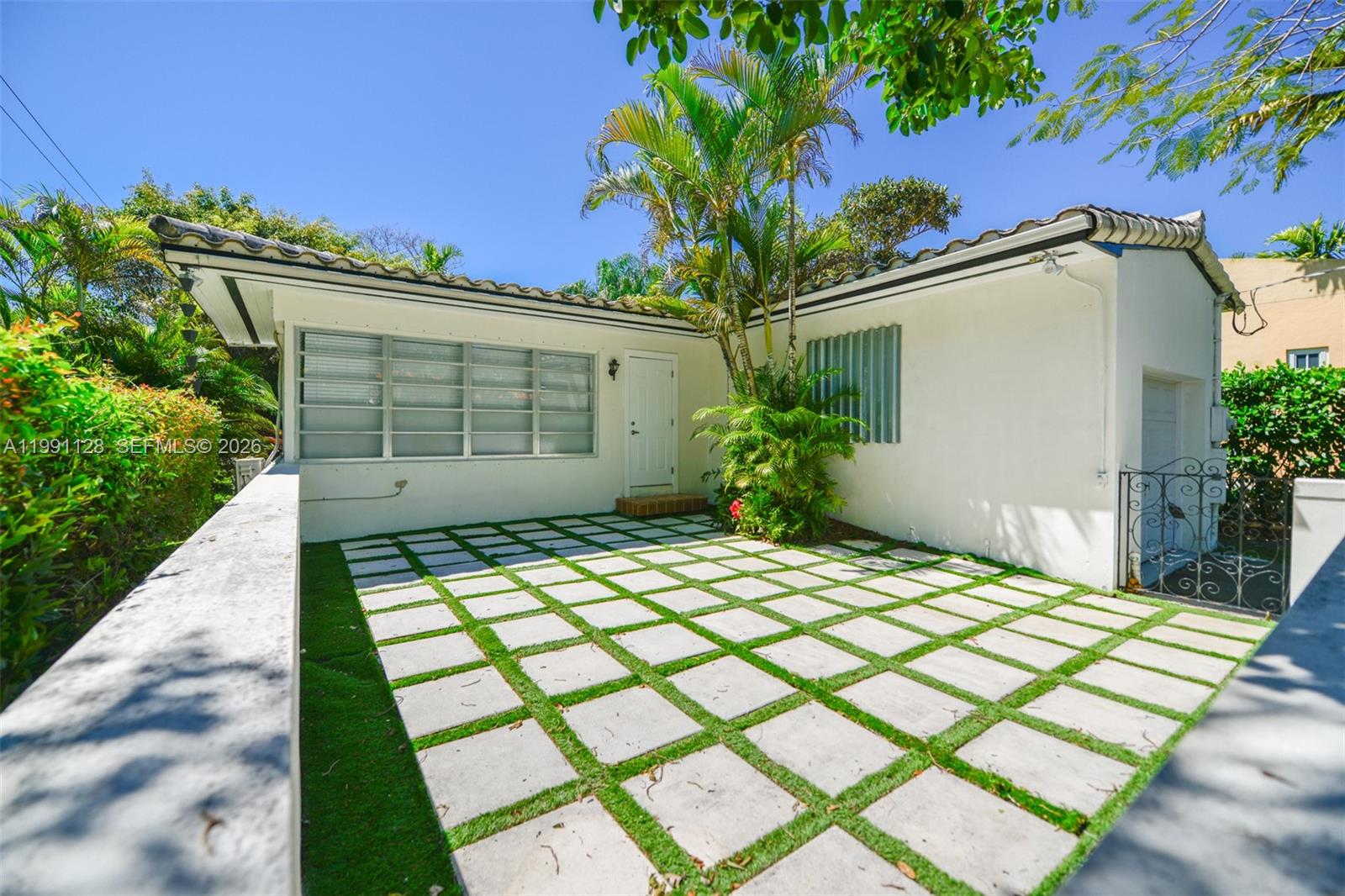 CORAL GABLES SEC E - Residential