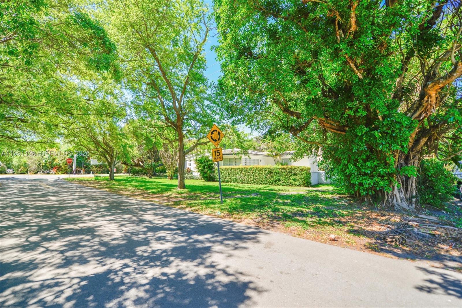 CORAL GABLES SEC E - Residential