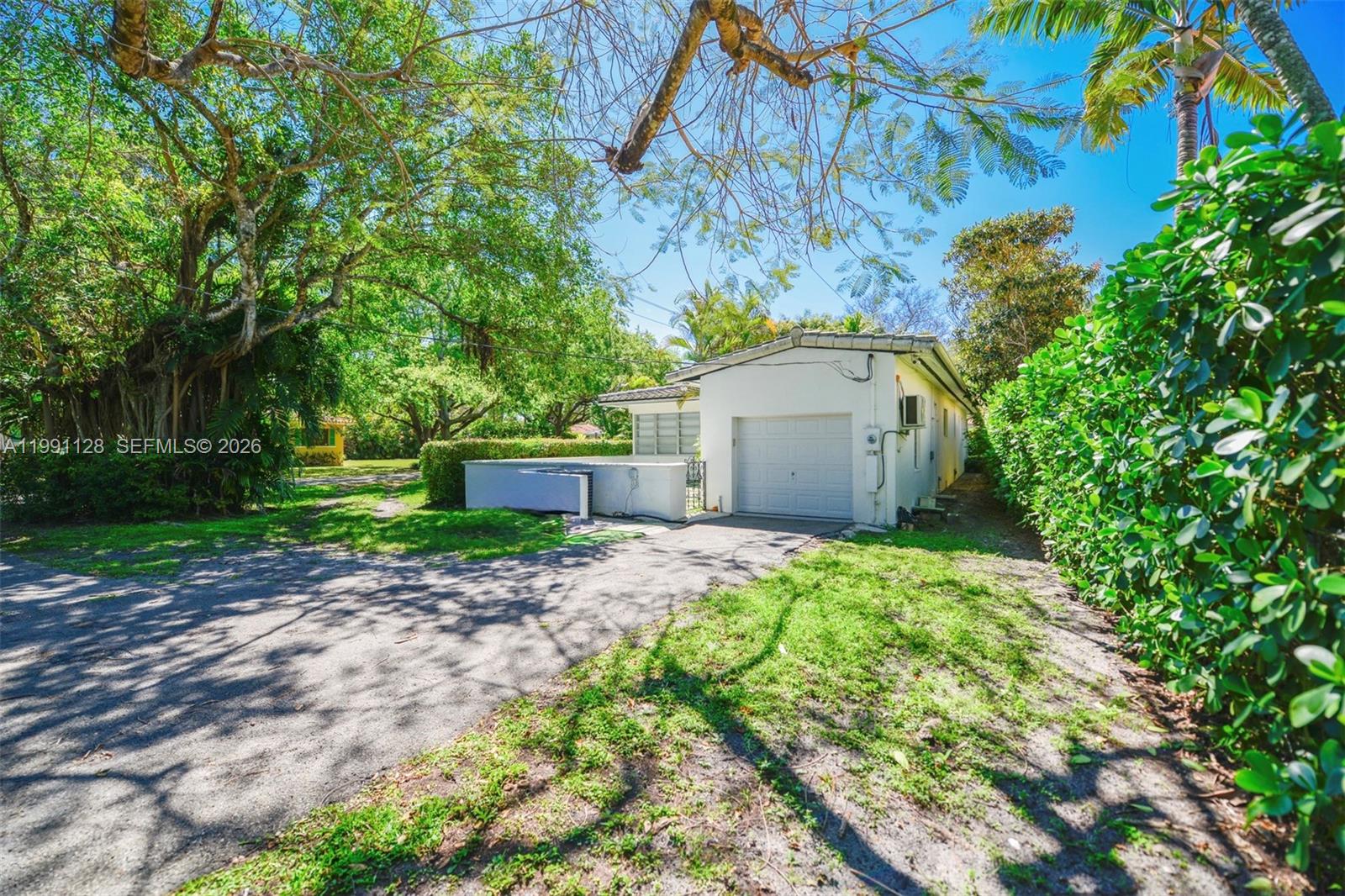 CORAL GABLES SEC E - Residential