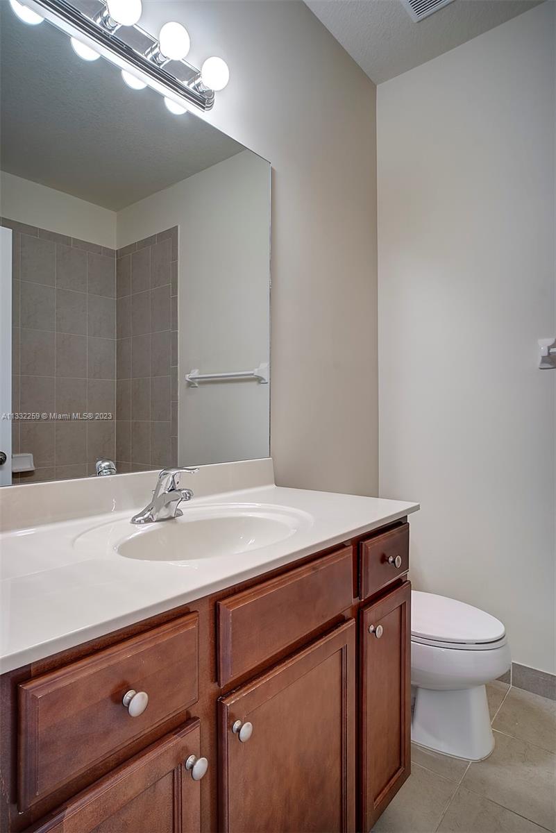 Emerald Creek - Residential Lease