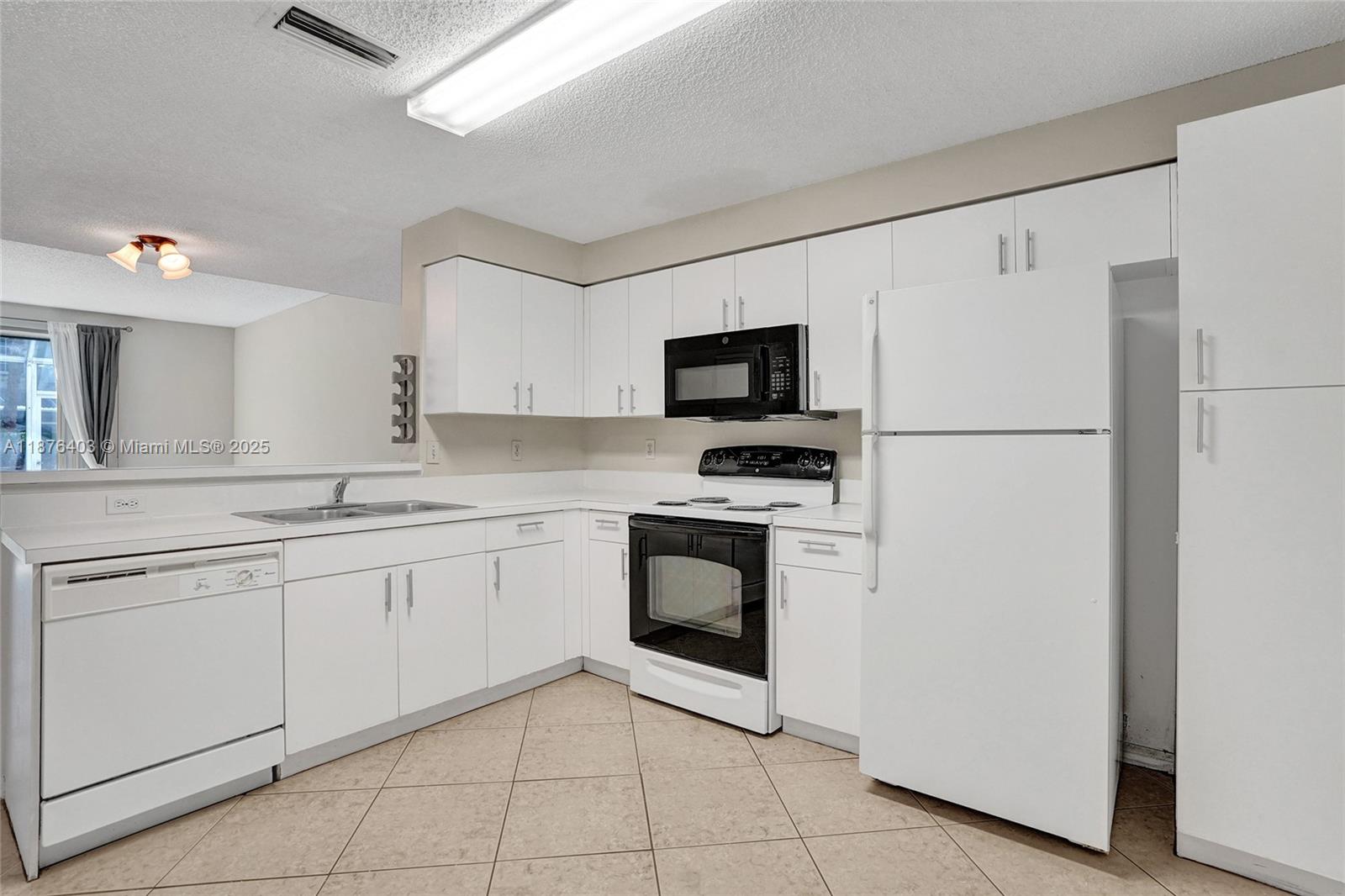 SECTORS 3 & 4 BOUNDARY PL - Residential