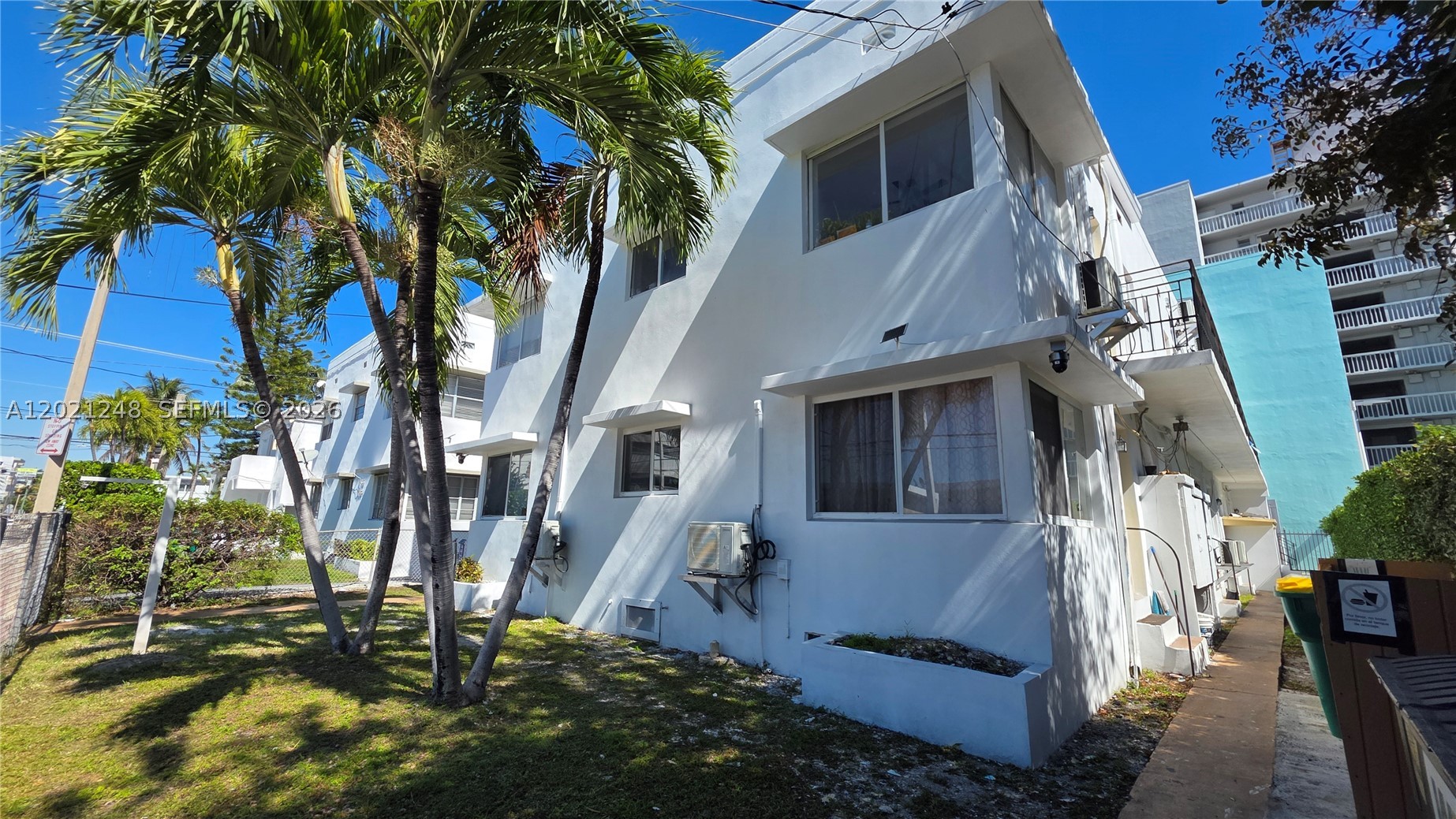 Photo 1 of 52 — 7629 Dickens Ave 7, Miami Beach, FL 33141