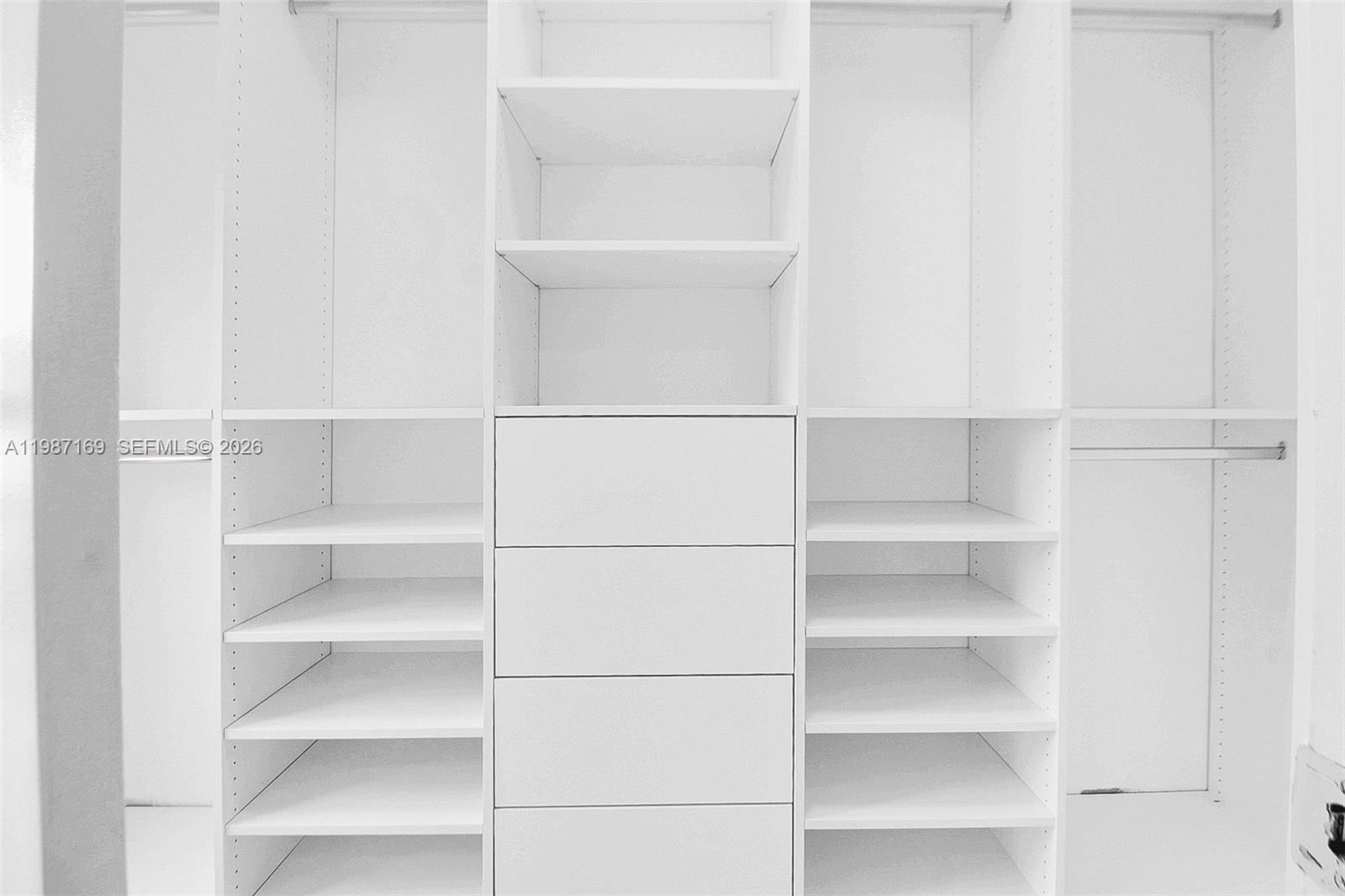 WINSTON PARK UNIT 5 - Residential