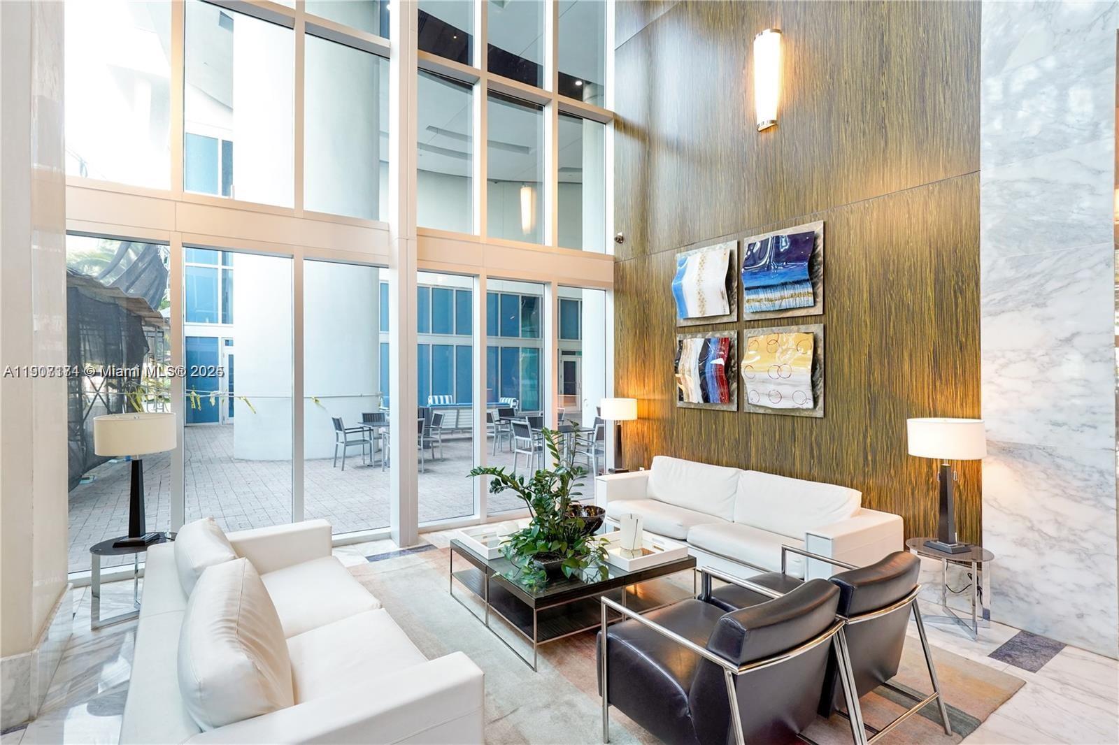 LATITUDE ON THE RIVER CON - Residential