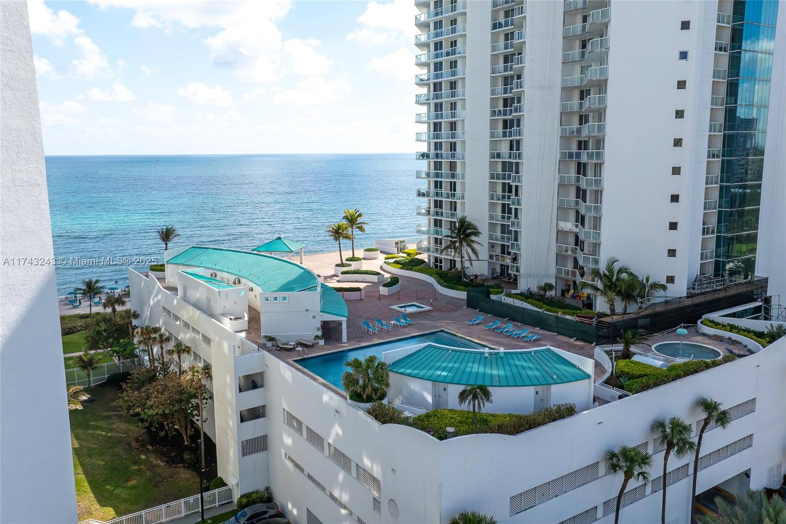 OCEANIA III CONDO - Residential