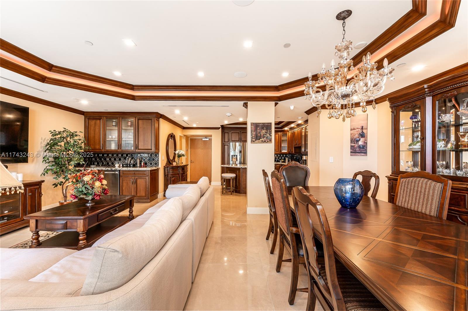 OCEANIA III CONDO - Residential