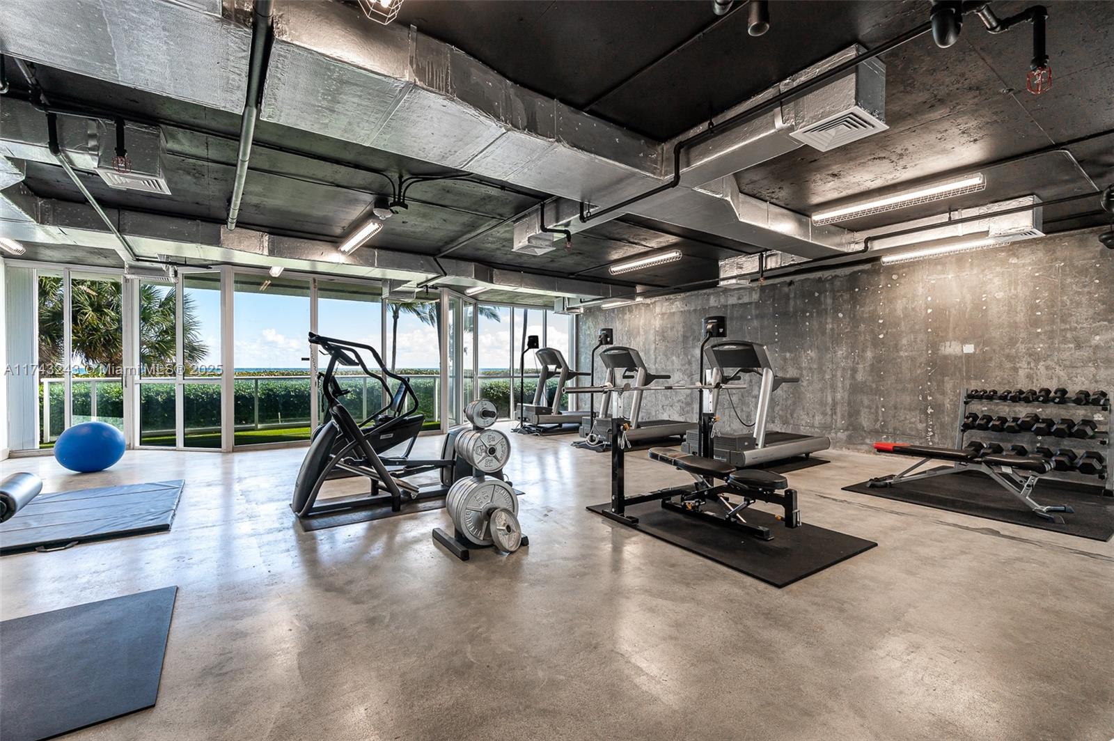 OCEANIA III CONDO - Residential