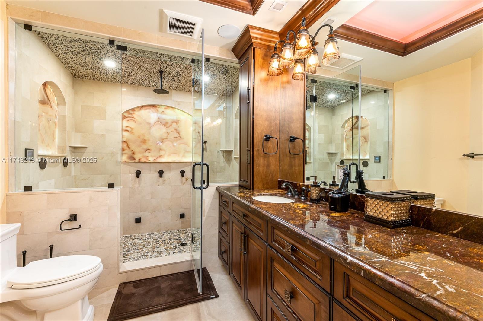 OCEANIA III CONDO - Residential