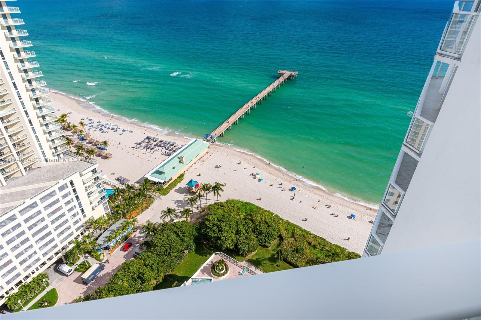 OCEANIA III CONDO - Residential