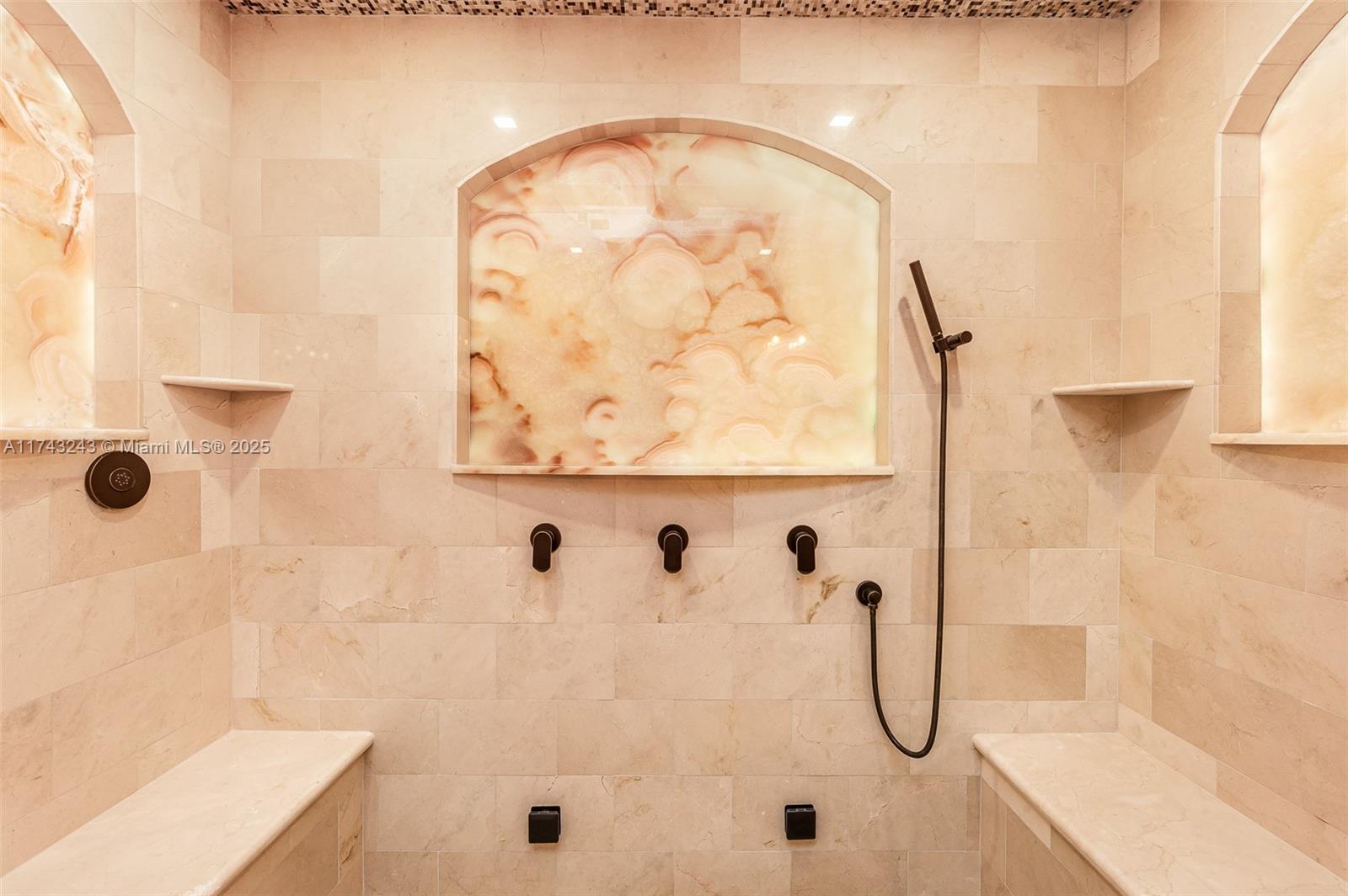 OCEANIA III CONDO - Residential