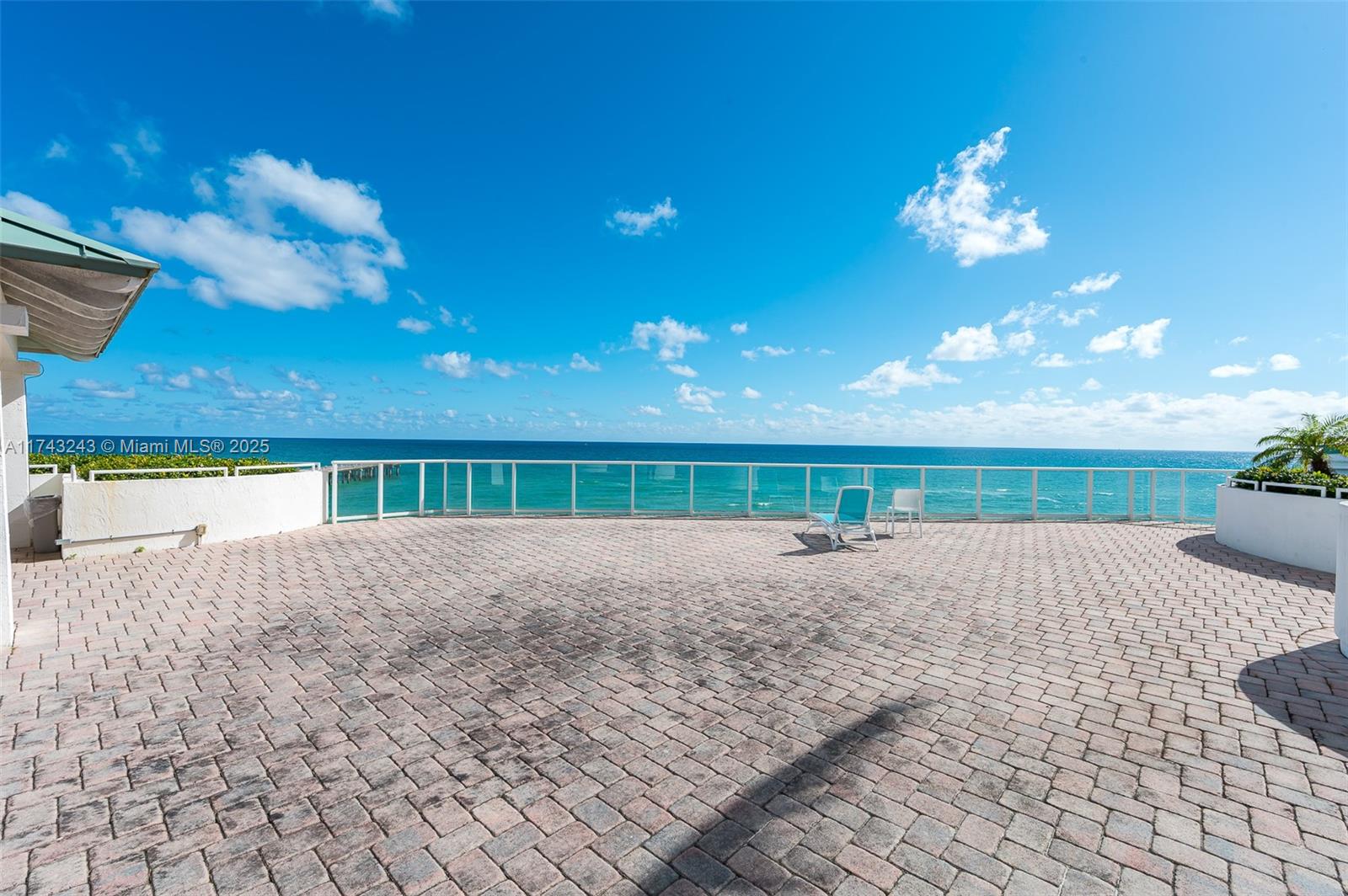 OCEANIA III CONDO - Residential