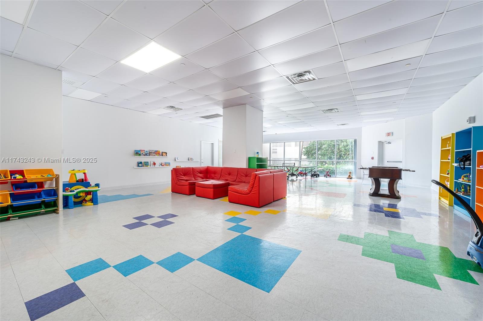 OCEANIA III CONDO - Residential