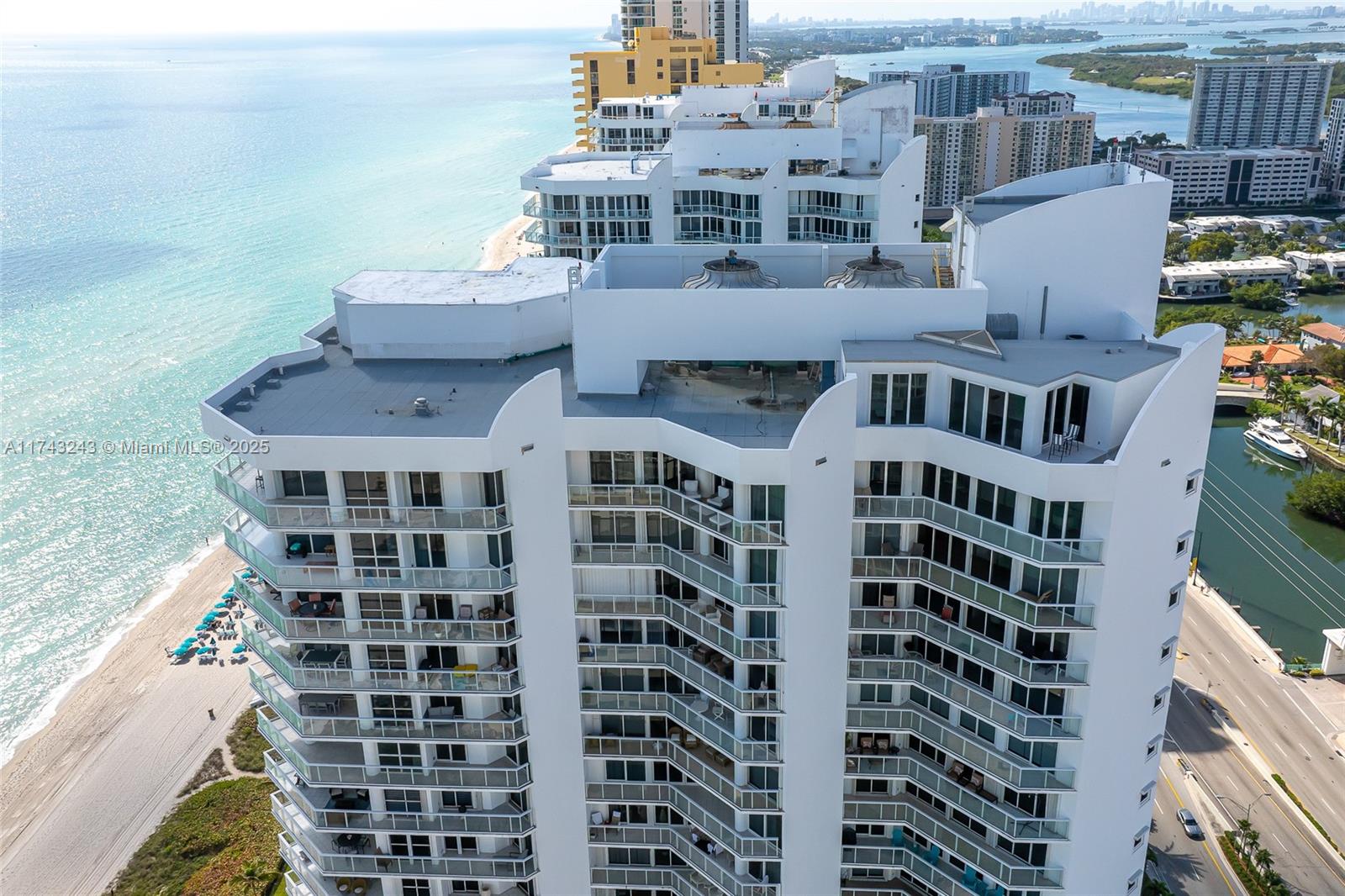 OCEANIA III CONDO - Residential