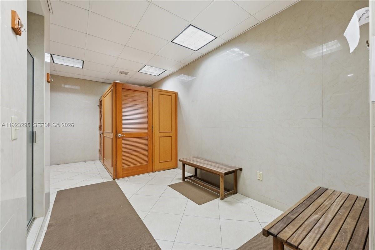 PLAZA SOUTH CONDO - Residential