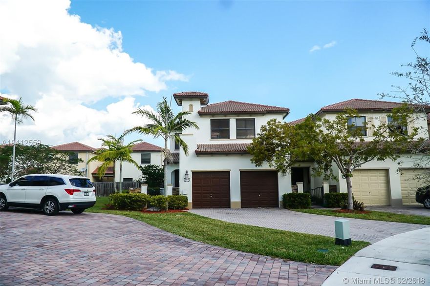 Beautiful house at Trellis at Bayshore. 4/2.5, 2 garage, rear patio, Granite counter tops, stainless S Appliances.