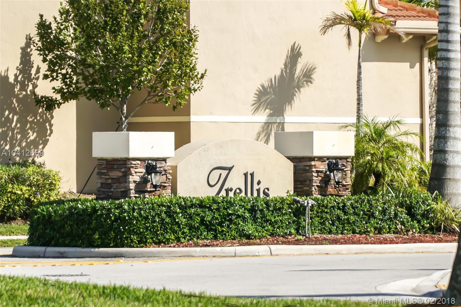 TRELLIS AT BAYSHORE - Residential