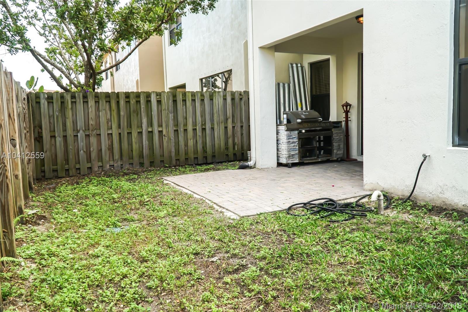 TRELLIS AT BAYSHORE - Residential