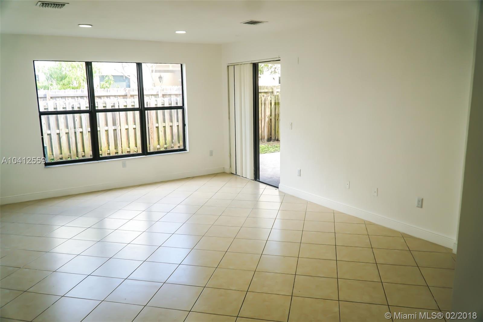 TRELLIS AT BAYSHORE - Residential