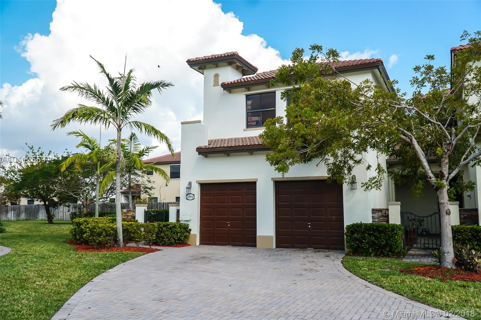 TRELLIS AT BAYSHORE - Residential