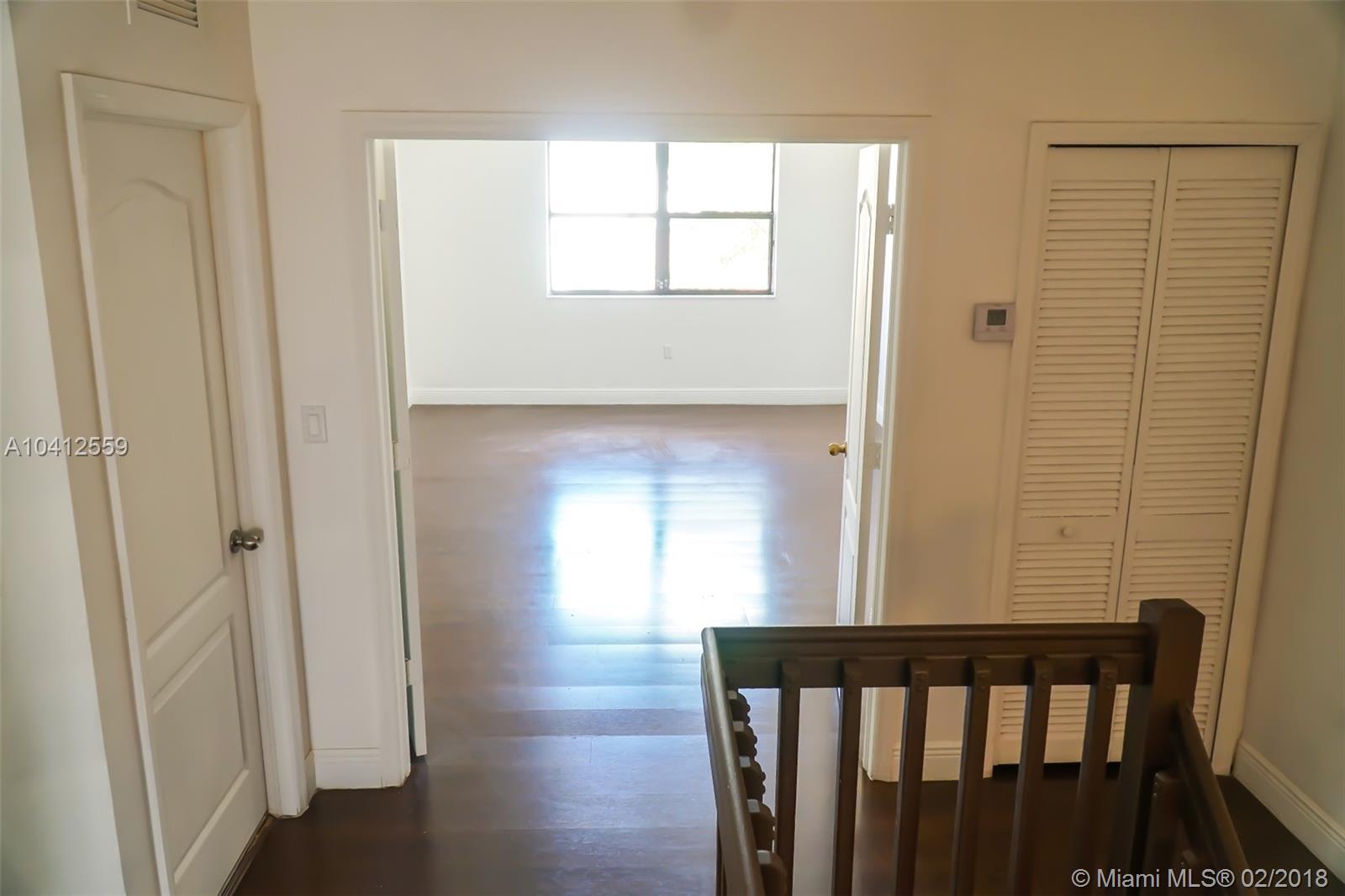 TRELLIS AT BAYSHORE - Residential