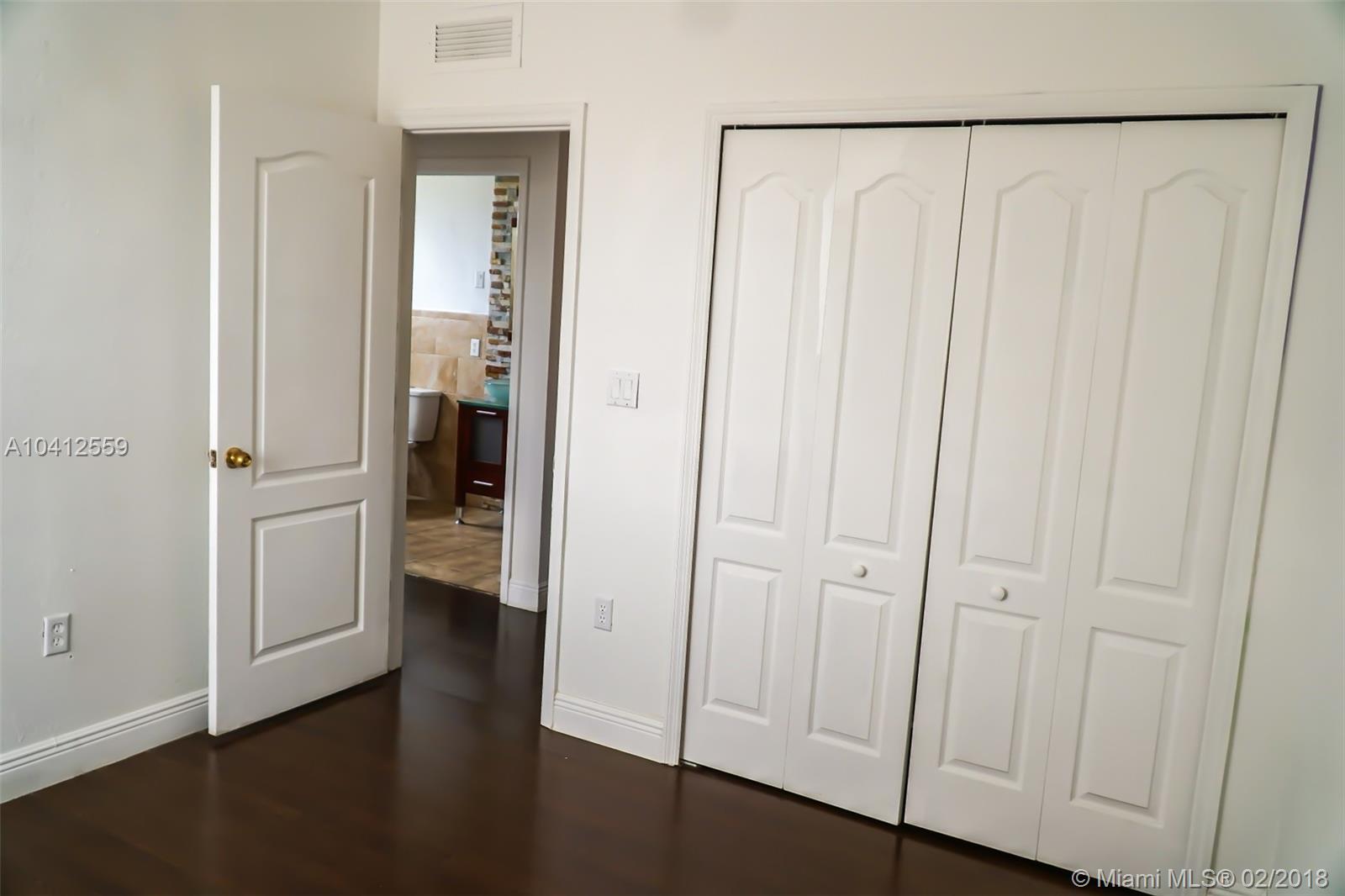 TRELLIS AT BAYSHORE - Residential