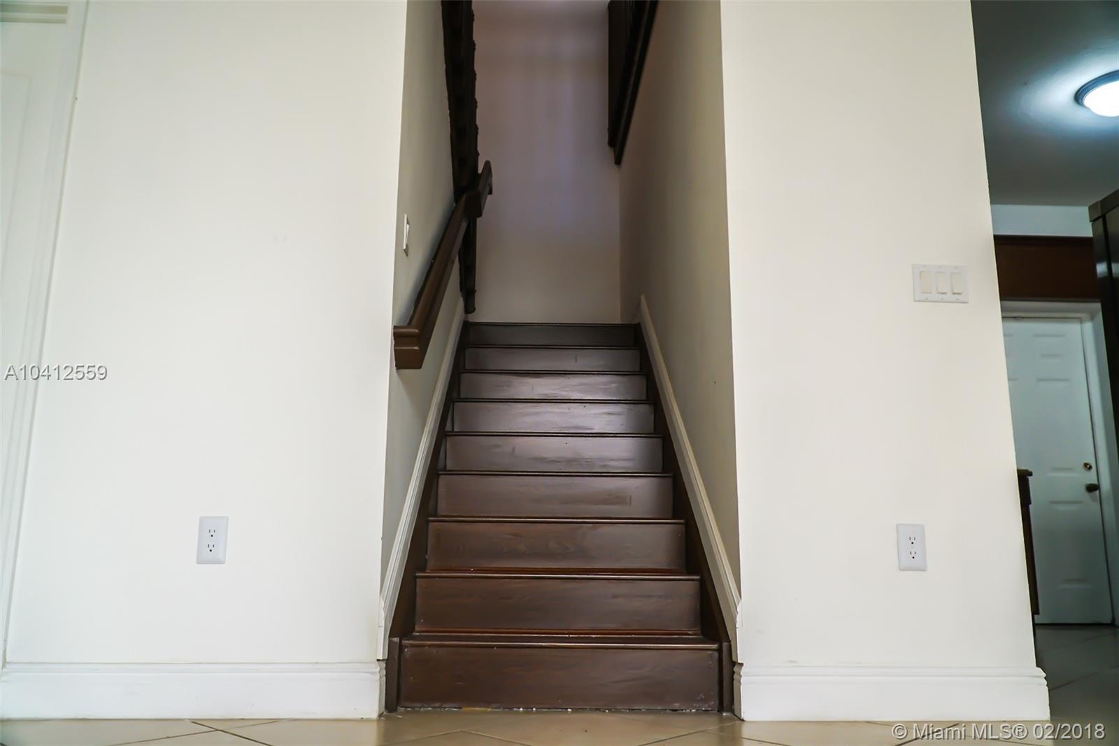 TRELLIS AT BAYSHORE - Residential