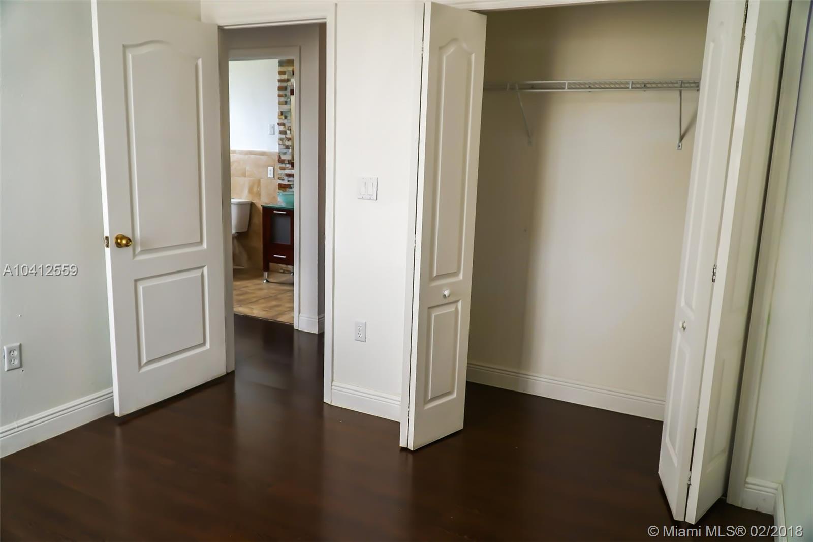 TRELLIS AT BAYSHORE - Residential