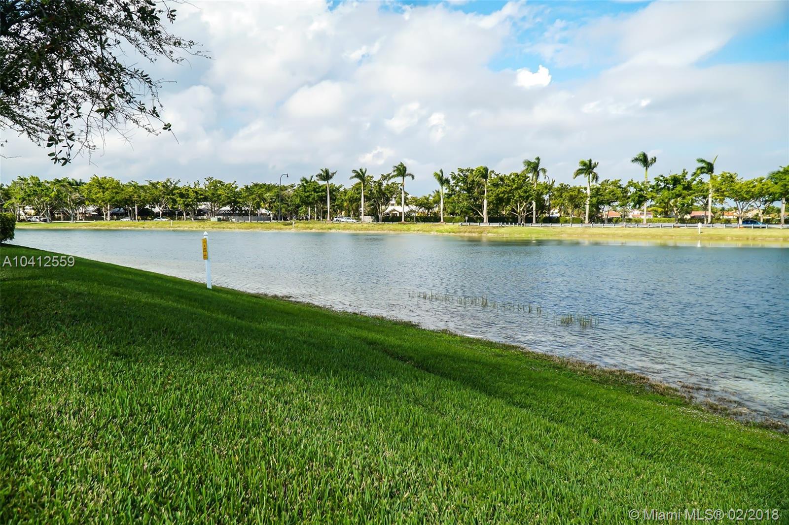 TRELLIS AT BAYSHORE - Residential