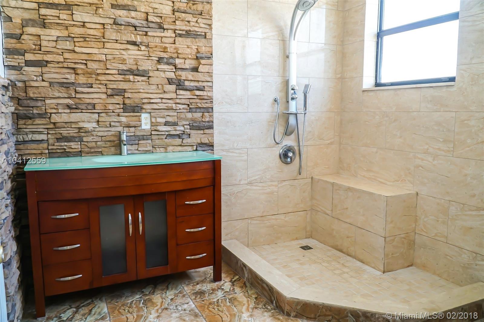 TRELLIS AT BAYSHORE - Residential