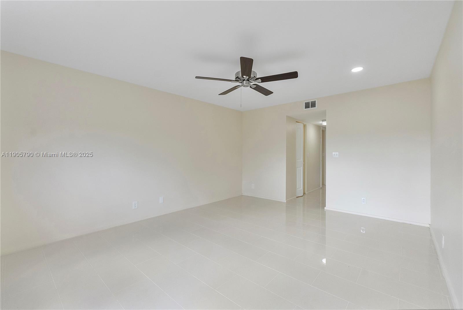 SOMERSET LAKES CONDO - Residential Lease