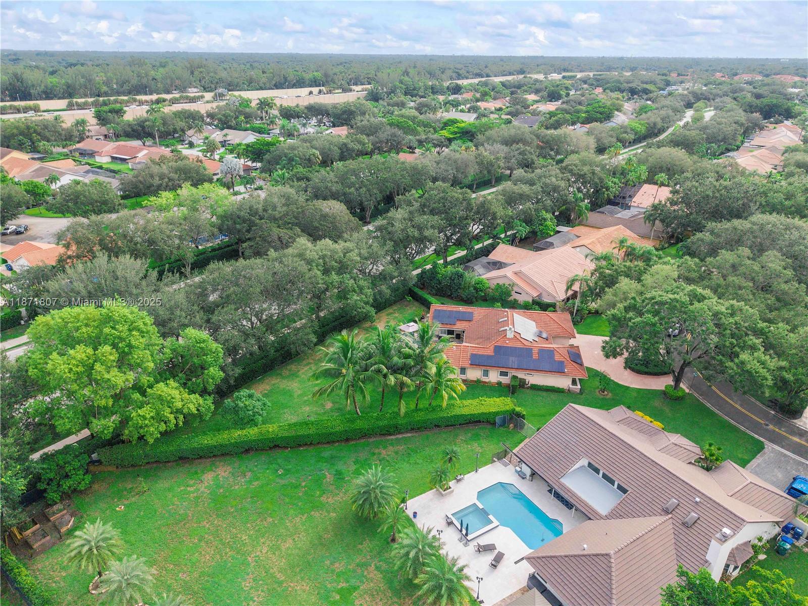 PINE RIDGE - Residential